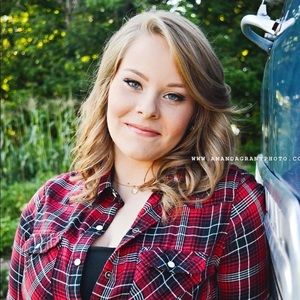 Meet your Posher, Crystal